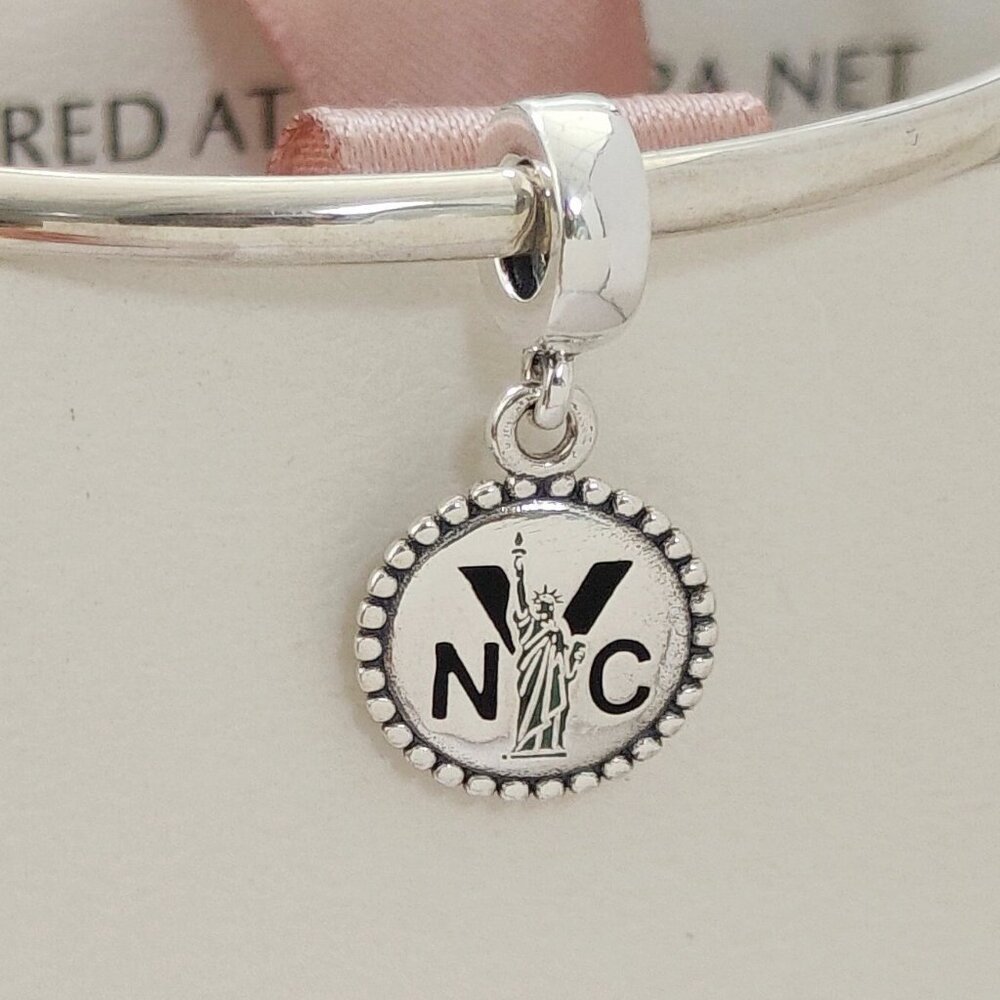 Pandora New York Statue of Liberty Exclusive Dangle Charm Pendant S925 Sliver - Picture 6 of 7